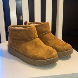 Cozy Tan Kids Boots